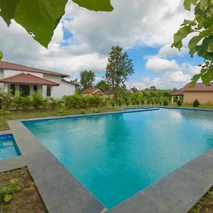 Tuli Veer Bagh Resort Turia